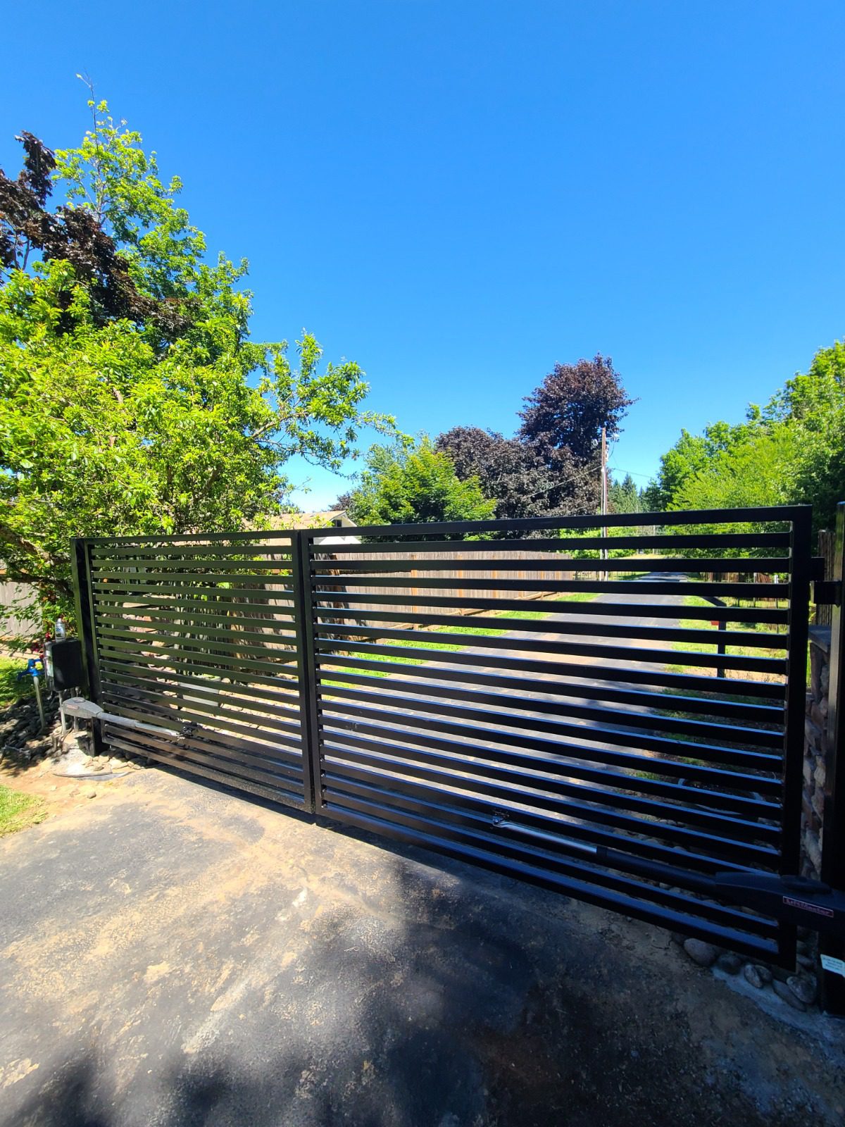 Benefits of having a commercial fence on the property