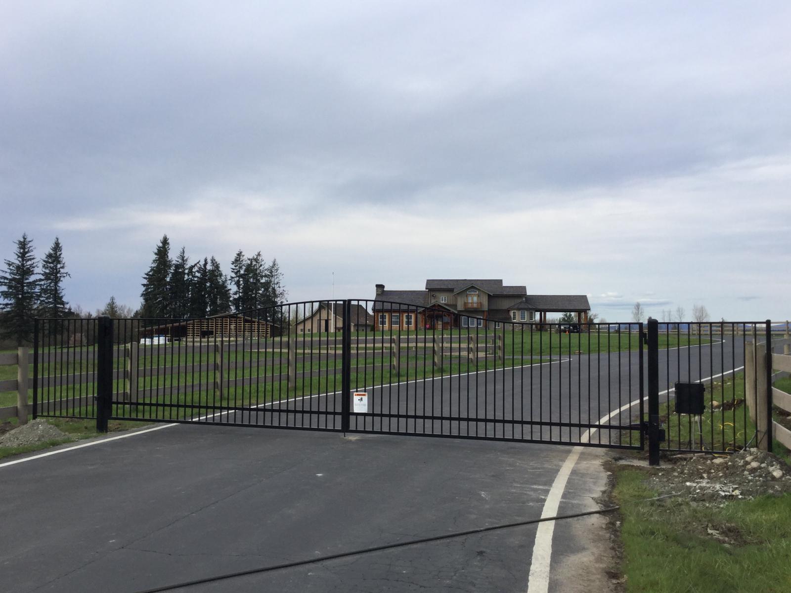 Benefits of working with a local fence contractor
